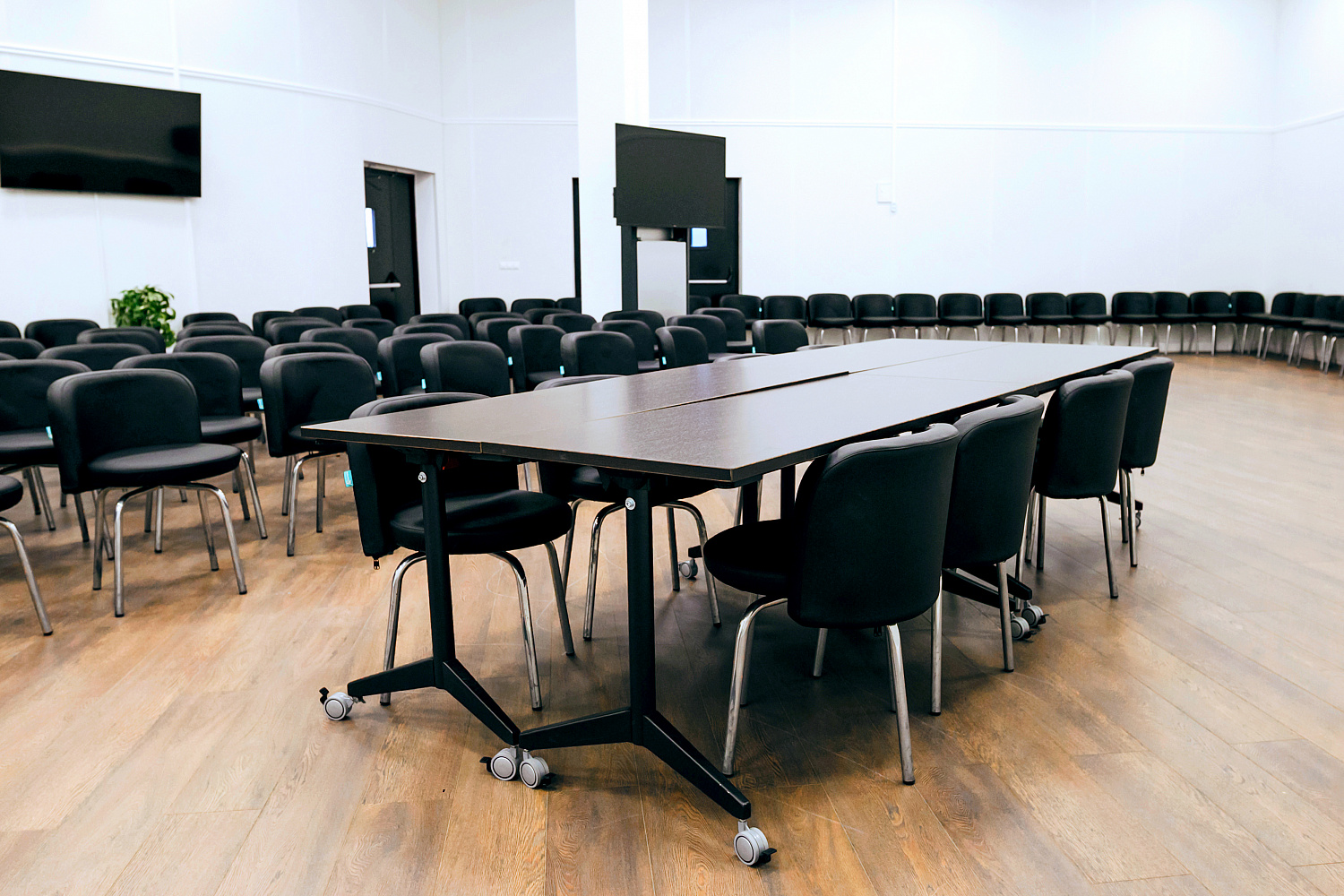 Конференц-зал